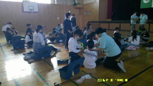 毎年恒例！！席田小学校での高齢者疑似体験👴👵